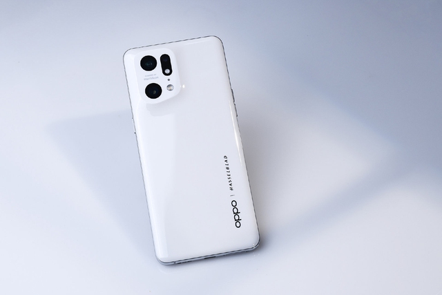 Loạt smartphone giảm giá chạm đáy tháng 7: Có mẫu giảm tới 13 triệu đồng, nằm trong top tốt nhất của năm - Ảnh 3. Loạt smartphone giảm giá chạm đáy tháng 7: Có mẫu giảm tới 13 triệu đồng, nằm trong top tốt nhất của năm - Ảnh 3.