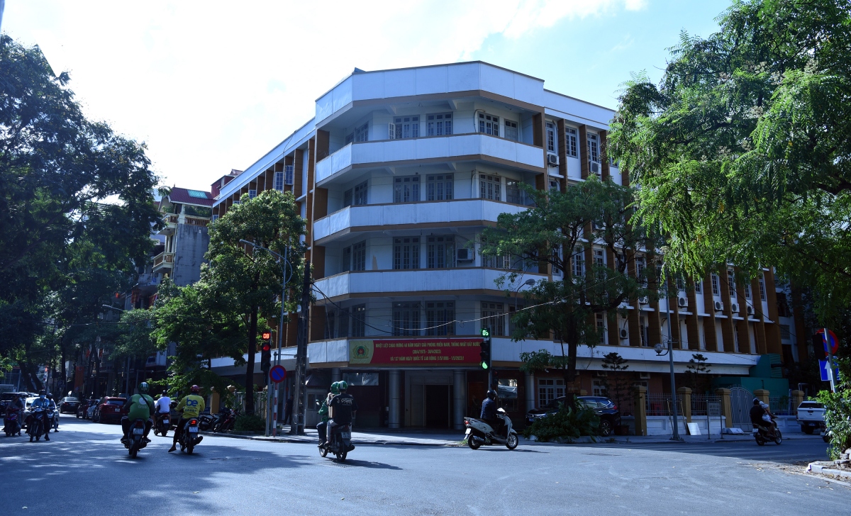 Cận cảnh khu đất vàng sắp thu hồi để mở rộng trụ sở Bộ Công an - Ảnh 2.