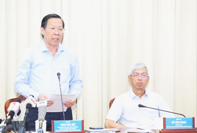 Chủ tịch TPHCM Phan Văn Mãi: Thay đổi tâm thế ngay từ ngày đầu Nghị quyết 98 có hiệu lực - Ảnh 1.