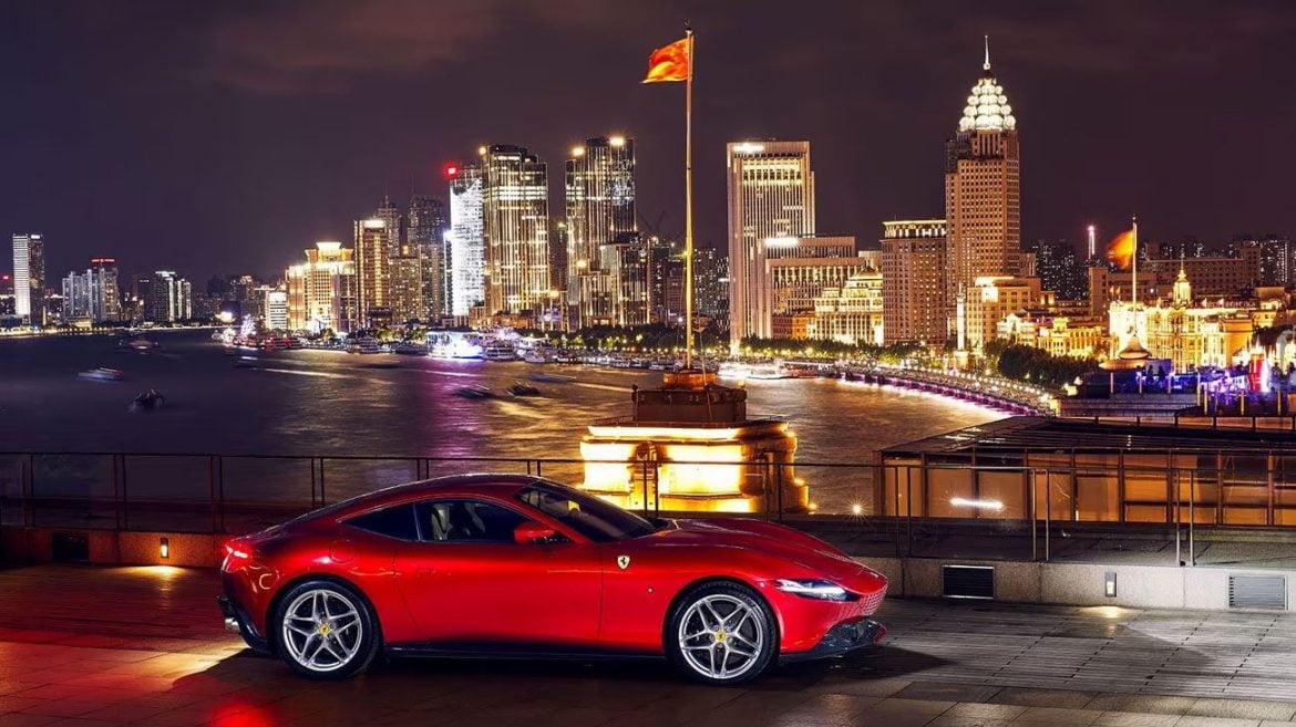 Không phải Anh hay Dubai, quốc gia này mới là nơi có nhiều phụ nữ mua Ferrari nhiều nhất thế giới: Bản lĩnh và độ chịu chơi có thừa