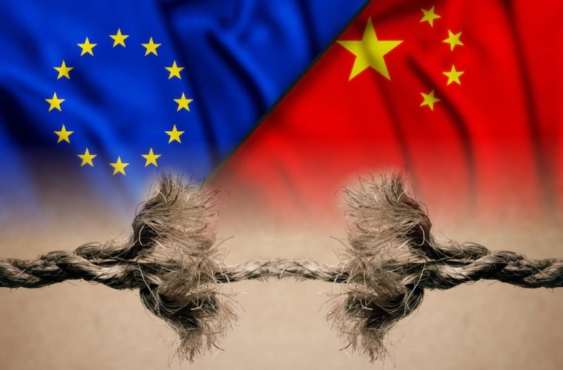 'Đặt quá nhiều trứng vào giỏ Trung Quốc', EU đang mắc kẹt bất chấp nỗ lực giảm thiểu rủi ro - Ảnh 1.