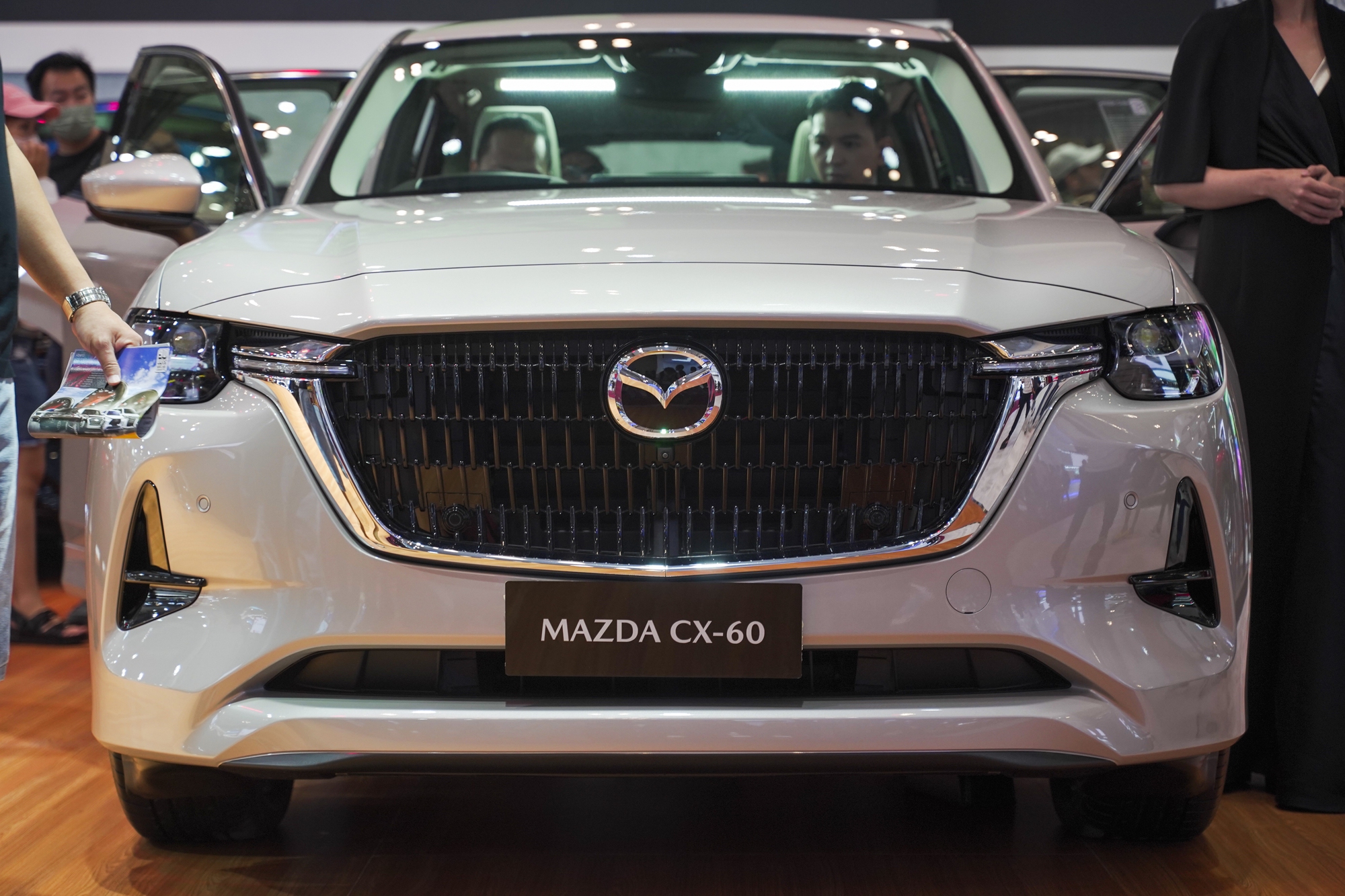 Trải nghiệm Mazda CX-60 giá 1,8 tỷ đồng