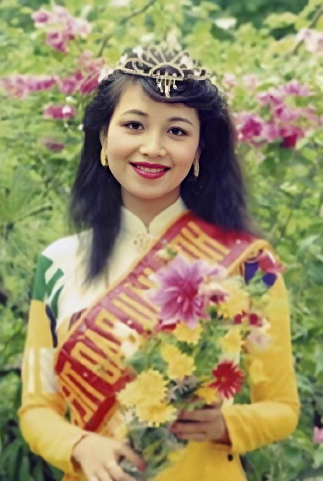 Hoa hậu giỏi ngoại ngữ nhất Việt Nam, lấy chồng Ấn Độ, sống viên mãn trong biệt thự 1.200m2 - Ảnh 1.