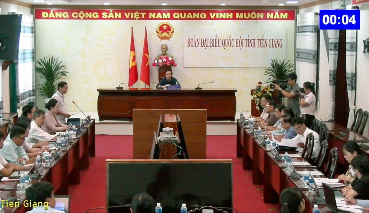 Đại biểu chất vấn Bộ trưởng Lê Minh Hoan về giá lúa gạo bị đẩy cao bất thường - Ảnh 1.