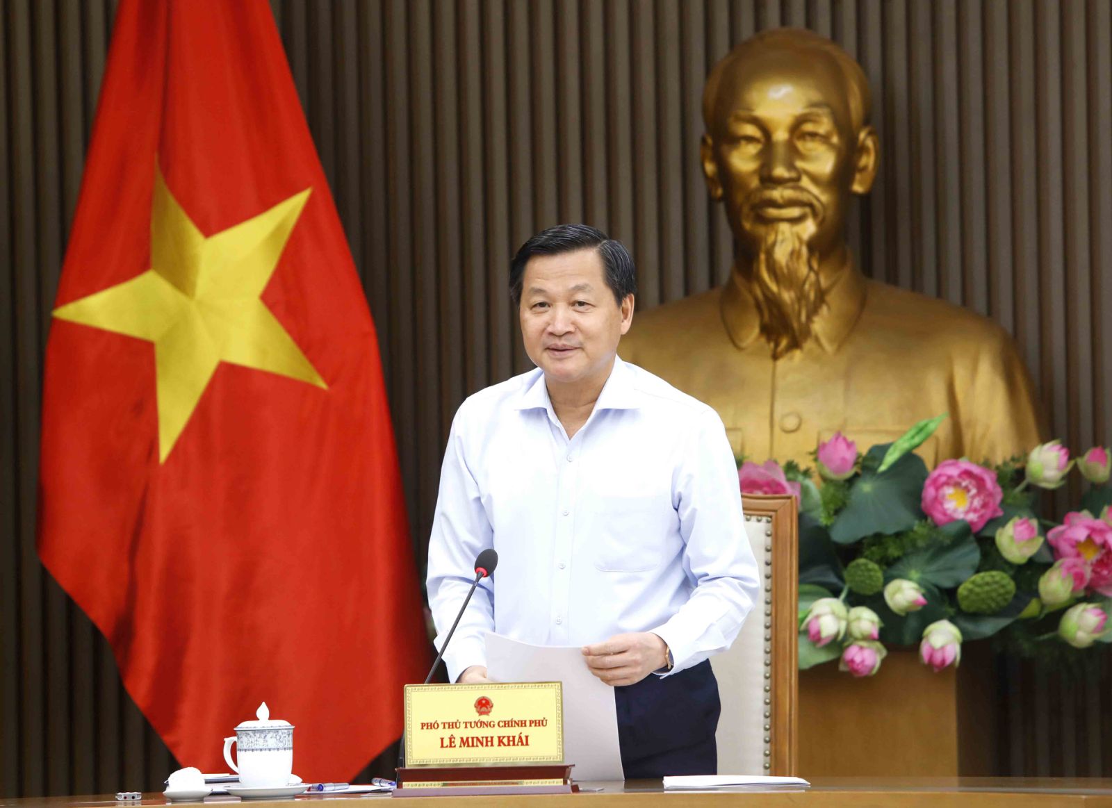 Phó Thủ tướng Lê Minh Khái chủ trì họp rà soát 2 Thông tư của Ngân hàng nhà nước - Ảnh 4.