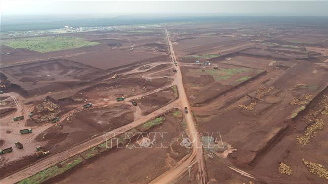 Cơ bản hoàn thành san nền sân bay Long Thành - Ảnh 1.