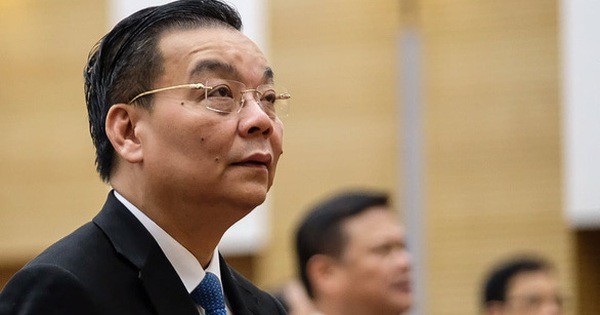 Ông Chu Ngọc Anh bỏ quên túi tiền 'cảm ơn' hơn 4,6 tỷ đồng - Ảnh 1.