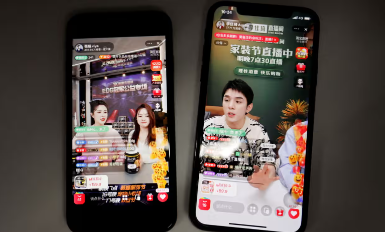 Livestream bán hàng - cơ hội của giới trẻ Trung Quốc - Ảnh 1.