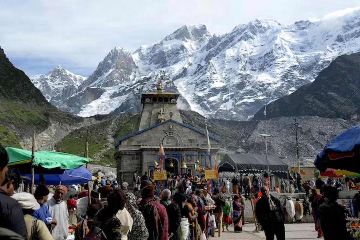 Đền Kedarnath (Ấn Độ) bị ảnh hưởng nghiêm trọng trước biến đổi khí hậu - Ảnh 1.