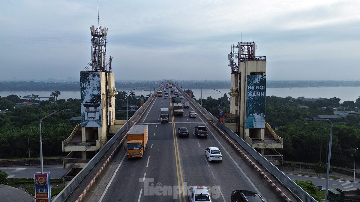 Cận cảnh cây cầu đầu tiên nối liền hai bờ sông Hồng và Đông Anh với các quận nội thành Hà Nội - Ảnh 2.