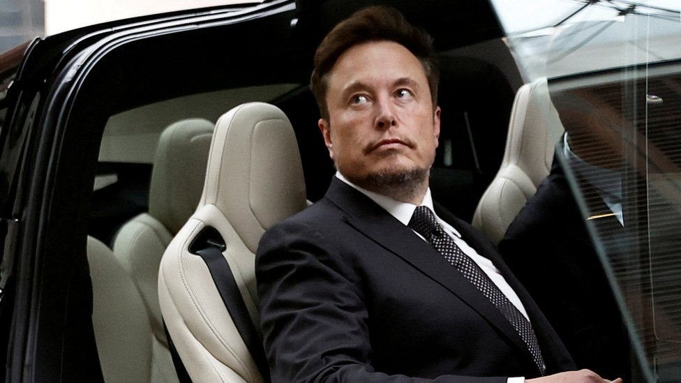 Elon Musk có biểu hiện lạ thường: Dọa đến tận nhà… đánh nhau với Mark Zuckerberg, các nhà đầu tư của Tesla, Twitter như ngồi trên đống lửa - Ảnh 1.