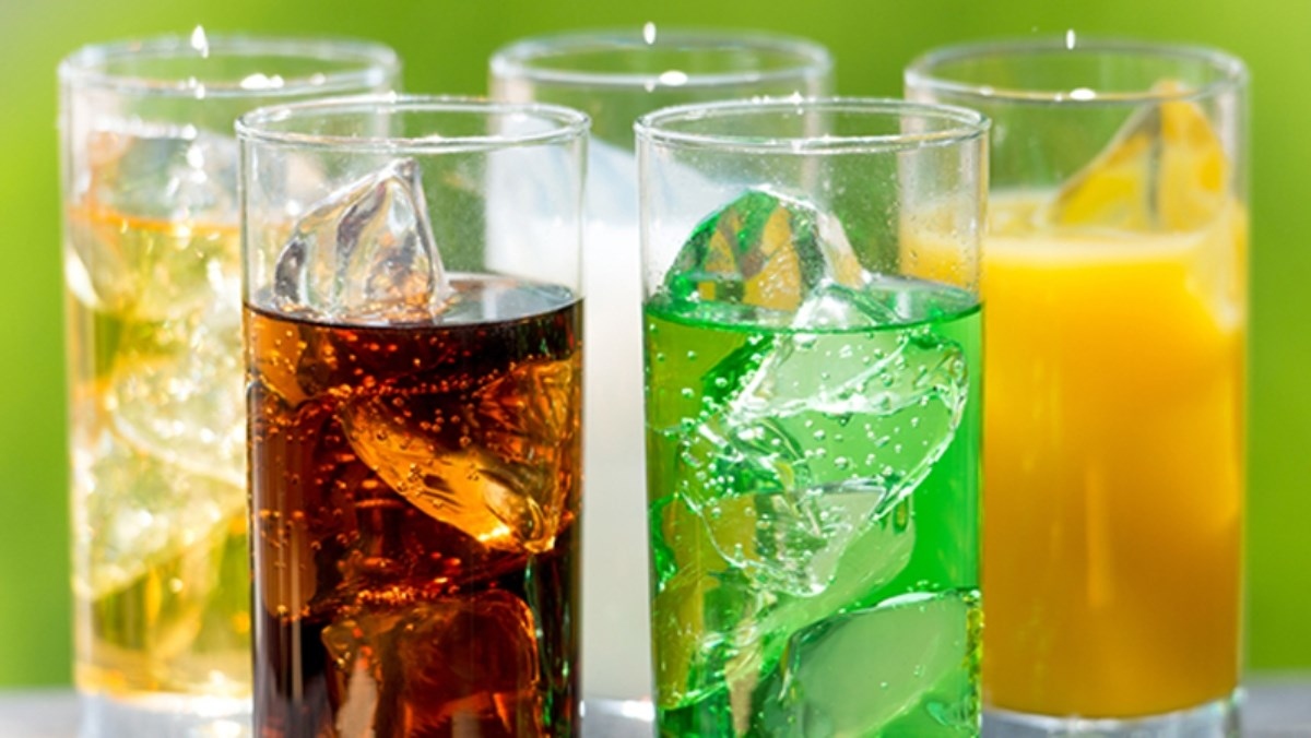 Vì sao đề xuất áp thuế tiêu thụ đặc biệt với đồ uống có đường? - Ảnh 1.