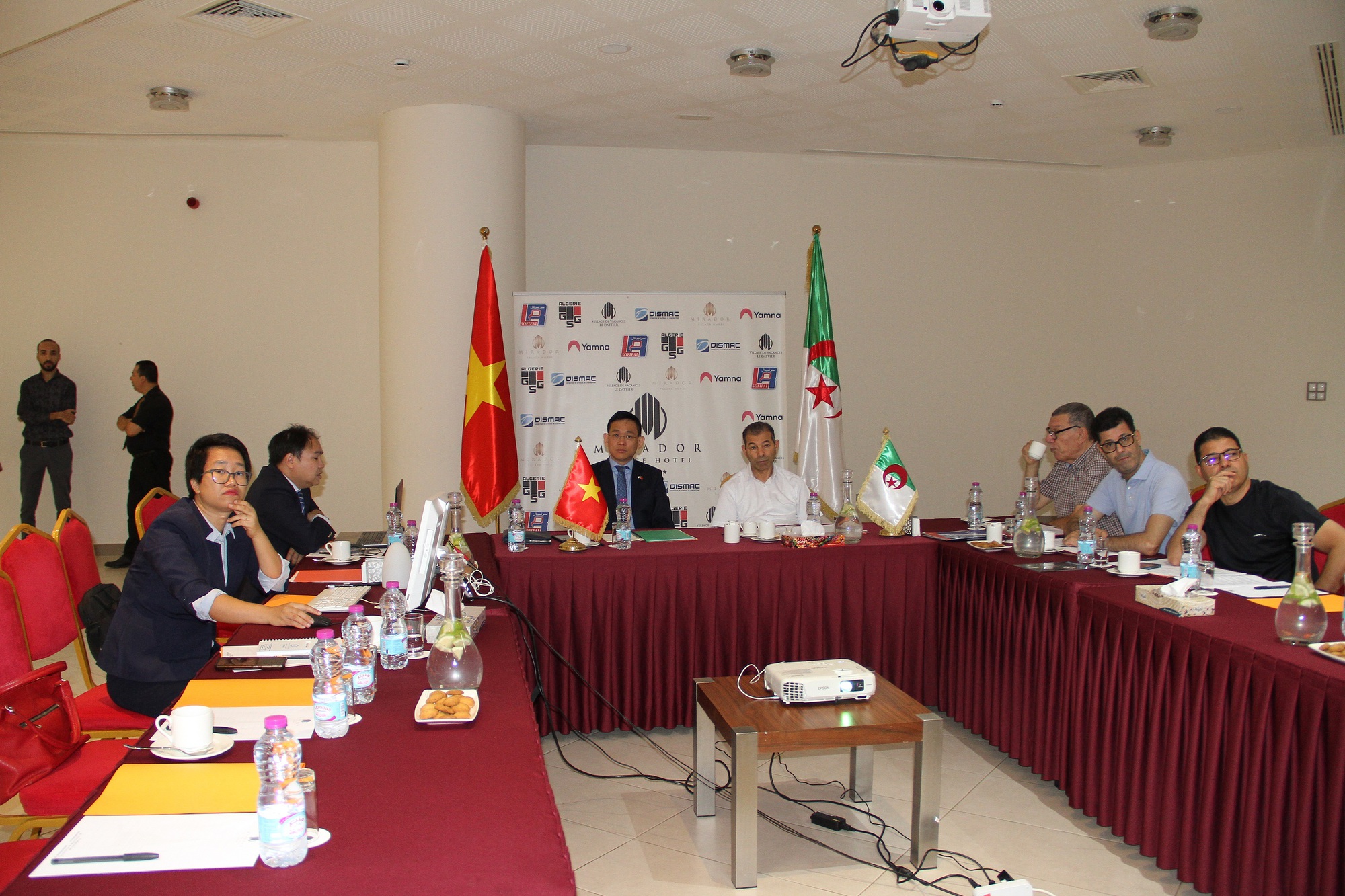 Tập đoàn GFR của Algeria tìm kiếm cơ hội hợp tác với doanh nghiệp Việt Nam - Ảnh 1.