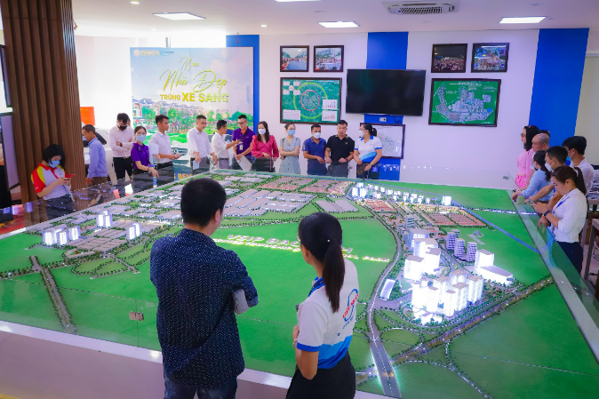 Việt Nhân Group phát triển chuỗi đô thị công nghiệp Centa City - Ảnh 1.