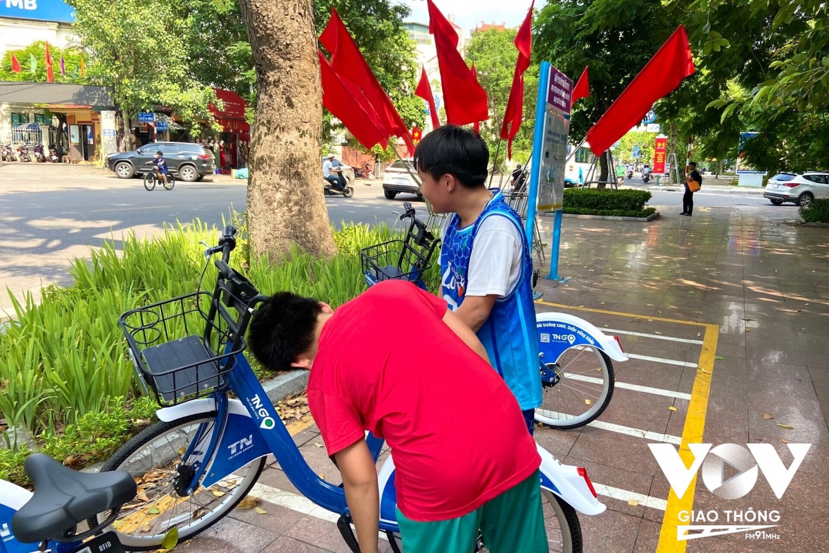 Dịch vụ xe đạp công cộng tại Hà Nội được đánh giá thế nào sau 1 tuần? - Ảnh 2.