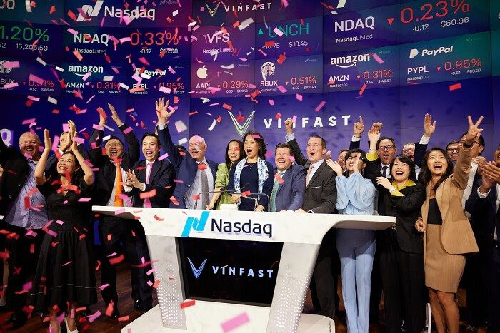 CEO VinFast lên sóng “giờ vàng” của CNN, cổ phiếu VFS tăng 85% đầu phiên giao dịch: Bà Lê Thị Thu Thủy chia sẻ những gì? - Ảnh 1. CEO VinFast lên sóng “giờ vàng” của CNN, cổ phiếu VFS tăng 85% đầu phiên giao dịch: Bà Lê Thị Thu Thủy chia sẻ những gì? - Ảnh 1.