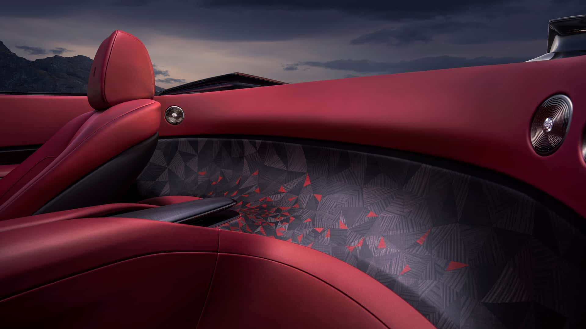Rolls-Royce Droptail ra mắt: Giá không dưới 500 tỷ chưa thuế, bằng hơn 55 chiếc Phantom cộng lại