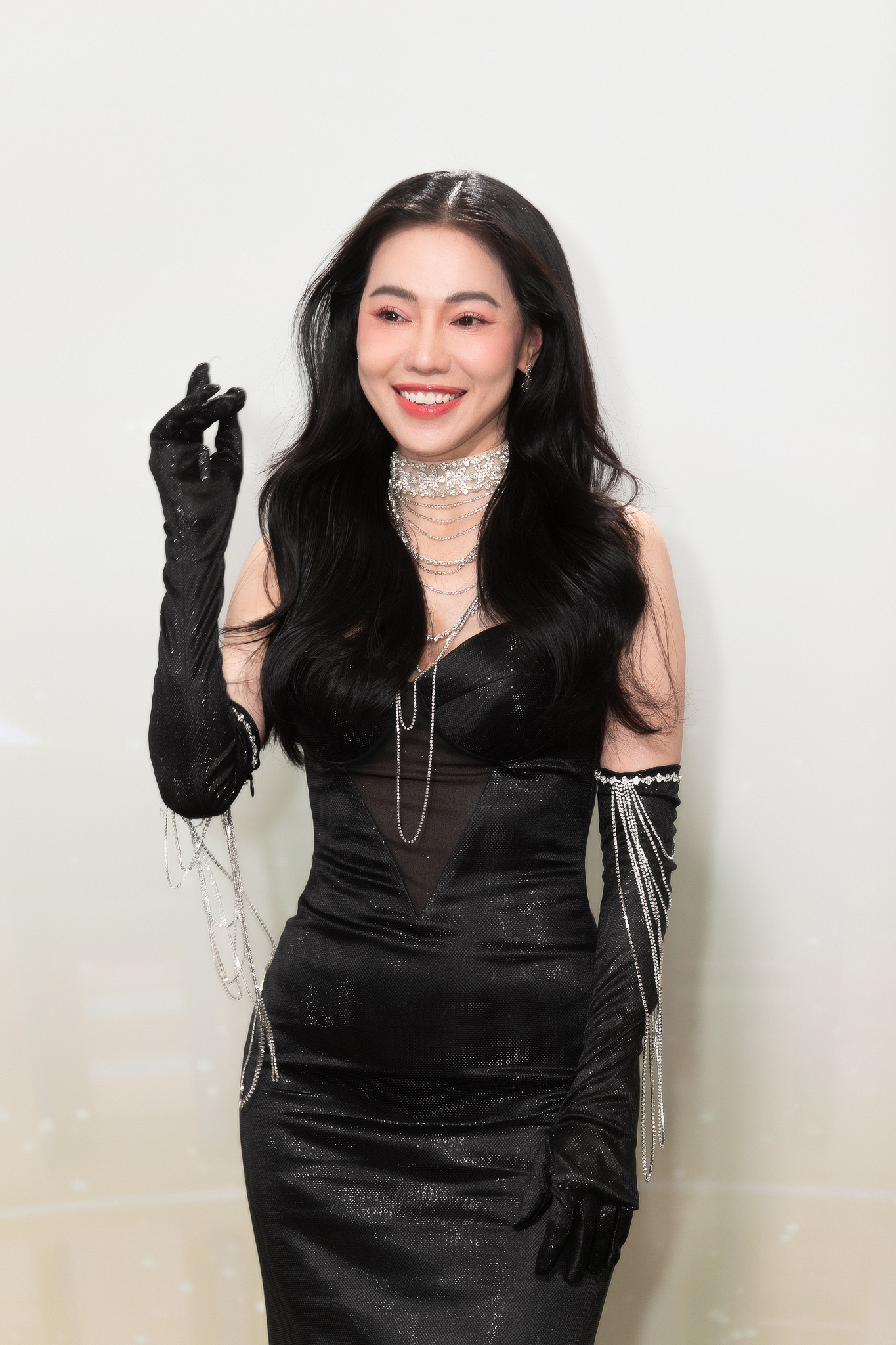 Dàn mỹ nhân khủng đổ bộ Chung khảo Miss Grand Vietnam 2023: Thiên Ân quyền lực, Phương Nhi hoá &quot;nữ thần&quot;  - Ảnh 17.
