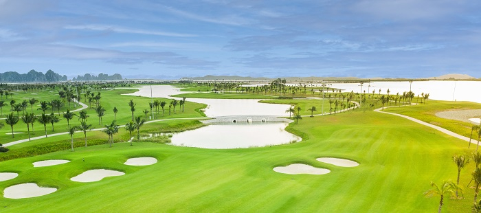 Được quy hoạch 22 sân golf, Quảng Ninh sẽ trở thành trung tâm du lịch golf phía Bắc? - Ảnh 2.