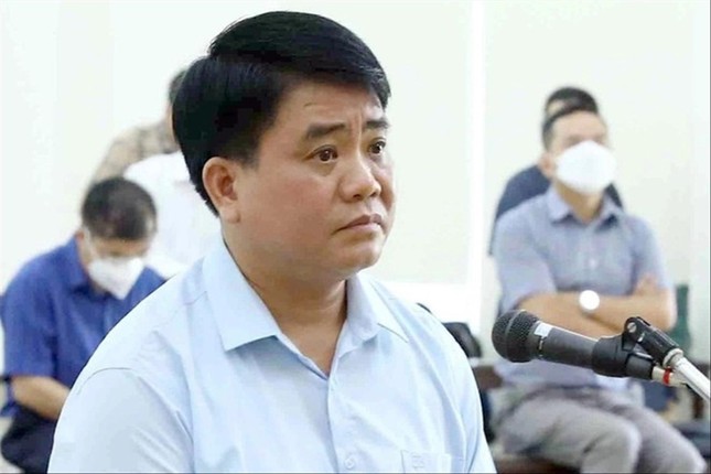 Ông Nguyễn Đức Chung hầu tòa vụ án thứ 4 - Ảnh 1.