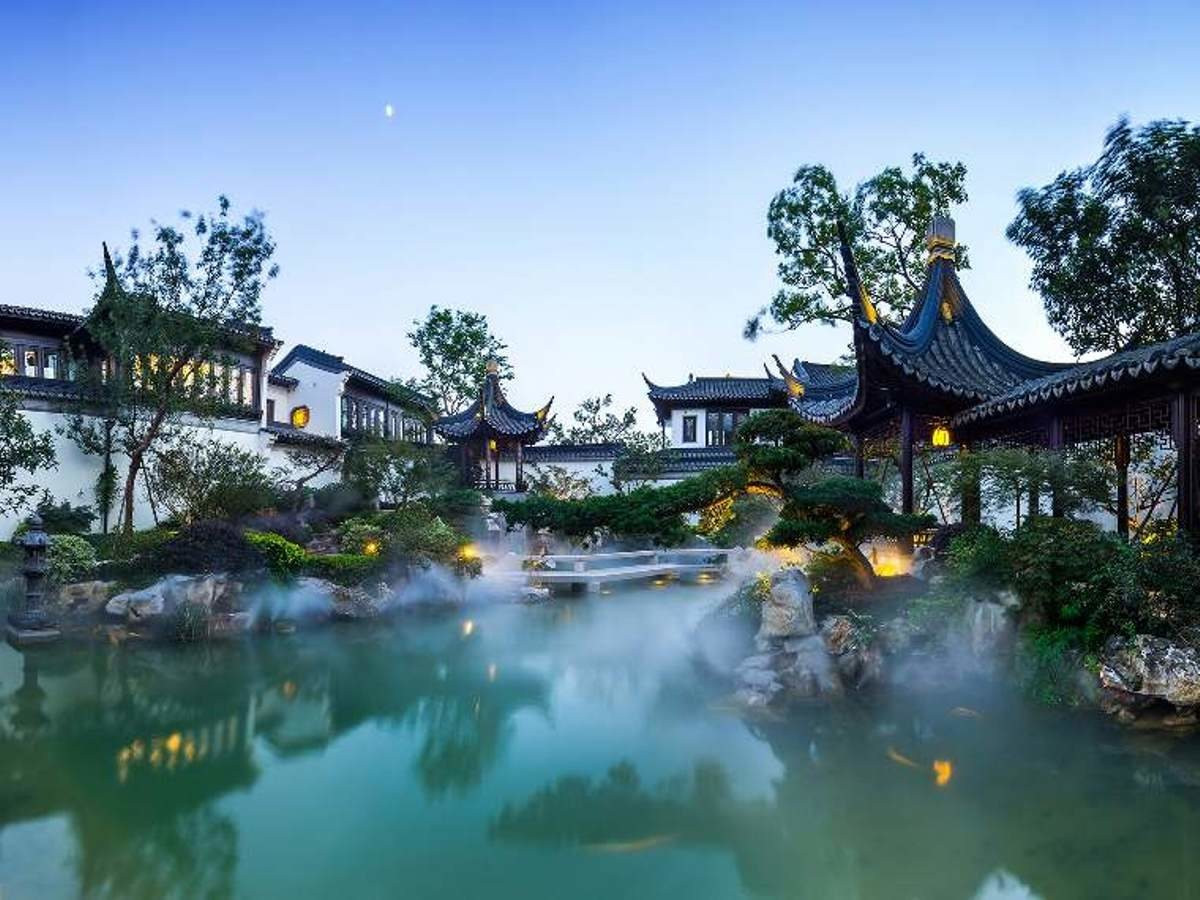 Một căn nhà ‘cũ’ ở Trung Quốc có giá lên tới hơn 3.200 tỷ đồng, diện tích khủng 6,7 triệu m2, nắm giữ 1 thứ khiến cả giới siêu giàu trong và ngoài nước đặc biệt thích thú - Ảnh 2.