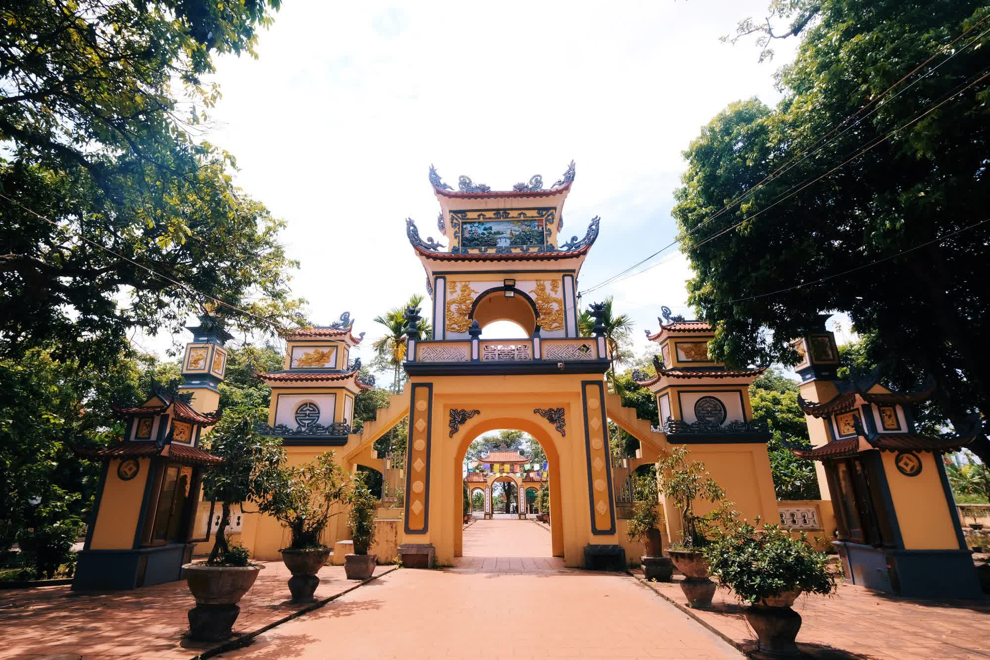 Về Hải Phòng thăm đền Mõ, nơi có cây gạo hơn 700 tuổi gắn liền với chuyện tình của nàng công chúa nổi tiếng nhất lịch sử Việt Nam - Ảnh 3.