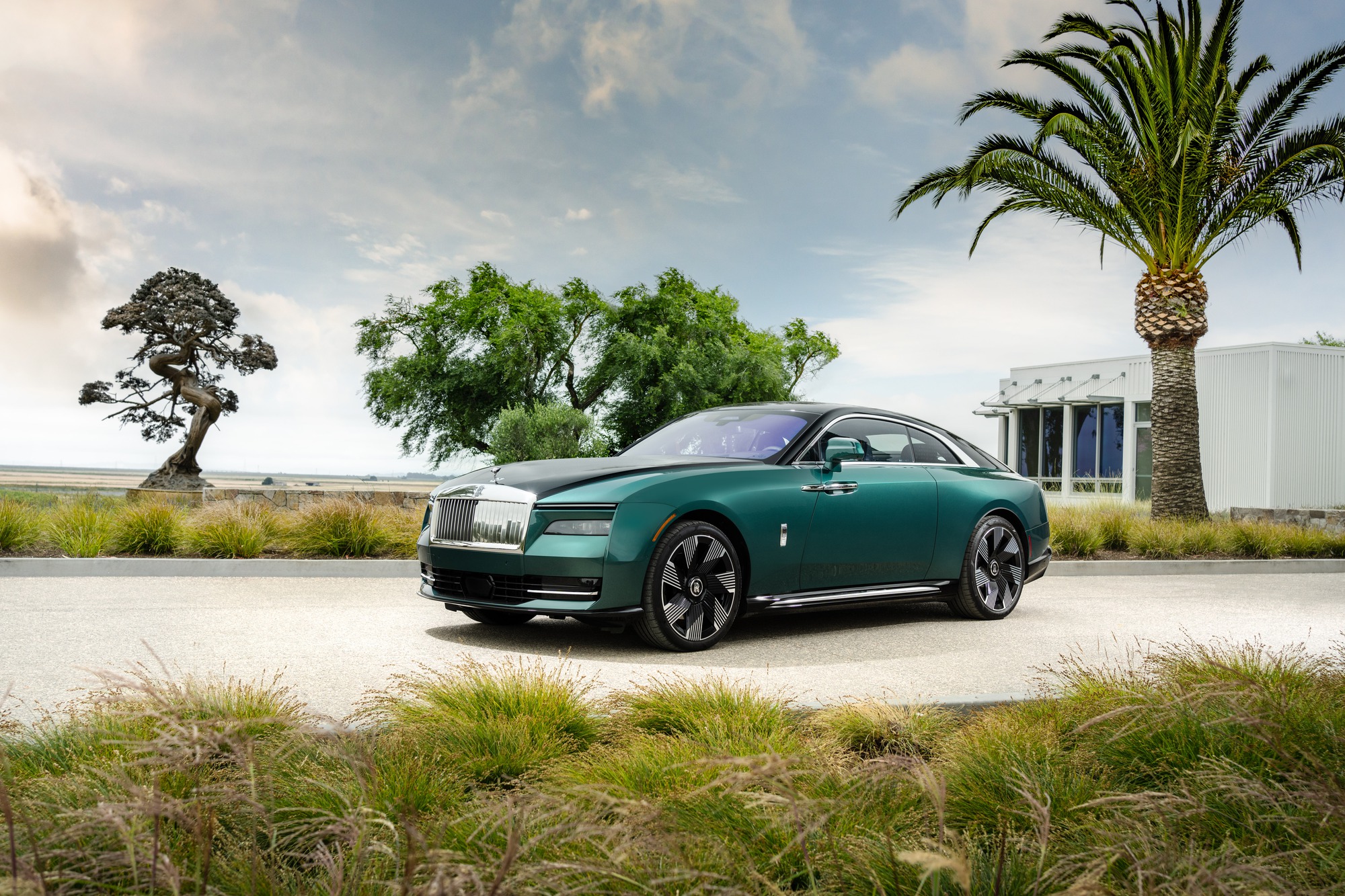 Ngồi thử Rolls-Royce Spectre giá từ 18 tỷ đồng để thấy xe điện siêu sang khác thế nào? - Ảnh 5.