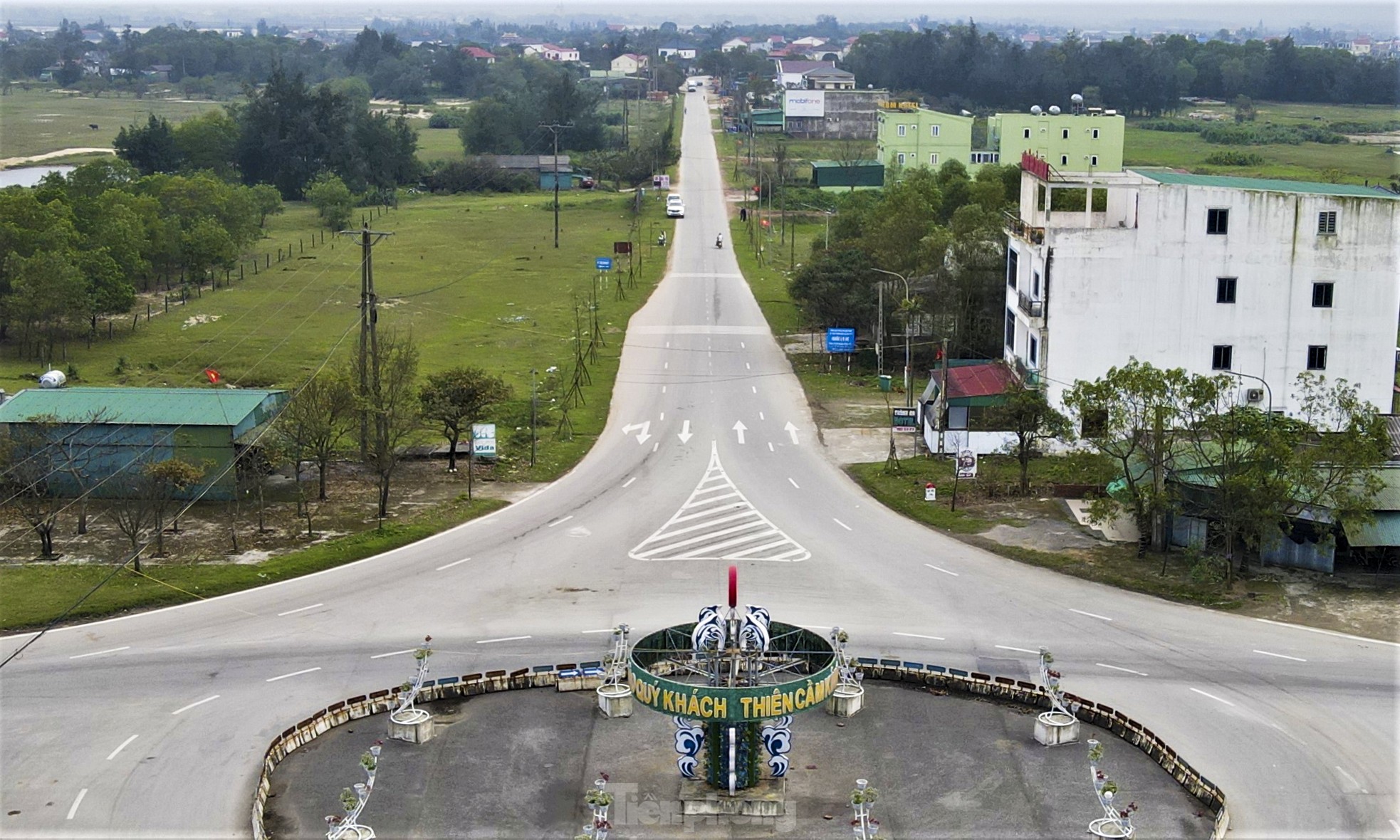 Quốc lộ 8C trước ngày 'thay áo mới' gần 1.100 tỷ đồng - Ảnh 1.