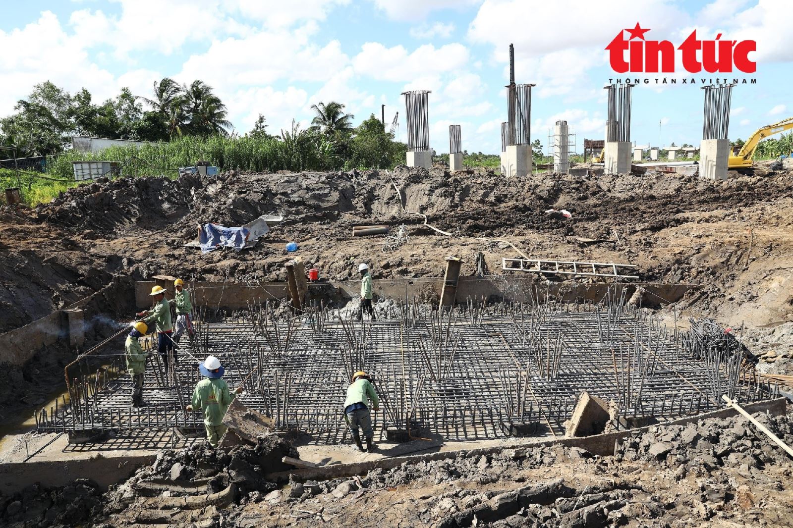 Hoàn thiện đồng bộ hạ tầng đường bộ, cao tốc để đất Chín Rồng 'cất cánh' - Ảnh 8.