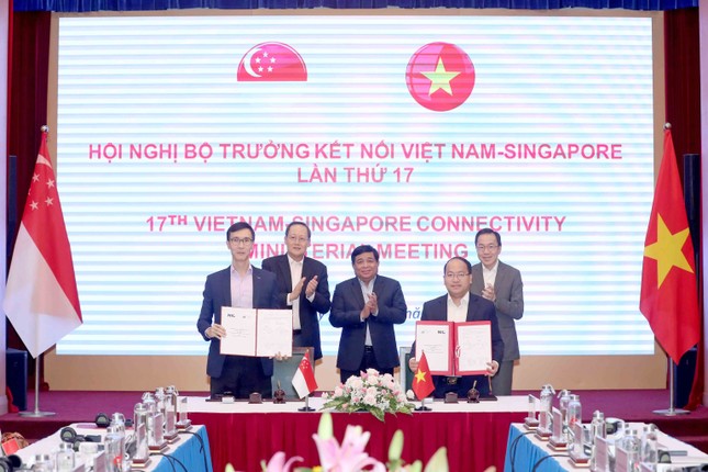 Việt Nam muốn bán điện sang Singapore - Ảnh 3.