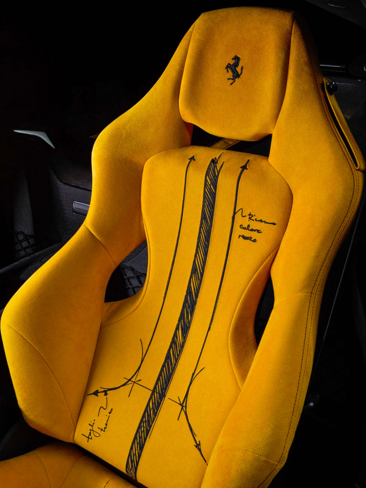 Ferrari 812 Competitionizione Tailor Made "độc nhất vô nhị" sắp được bán đấu giá - Ảnh 25.