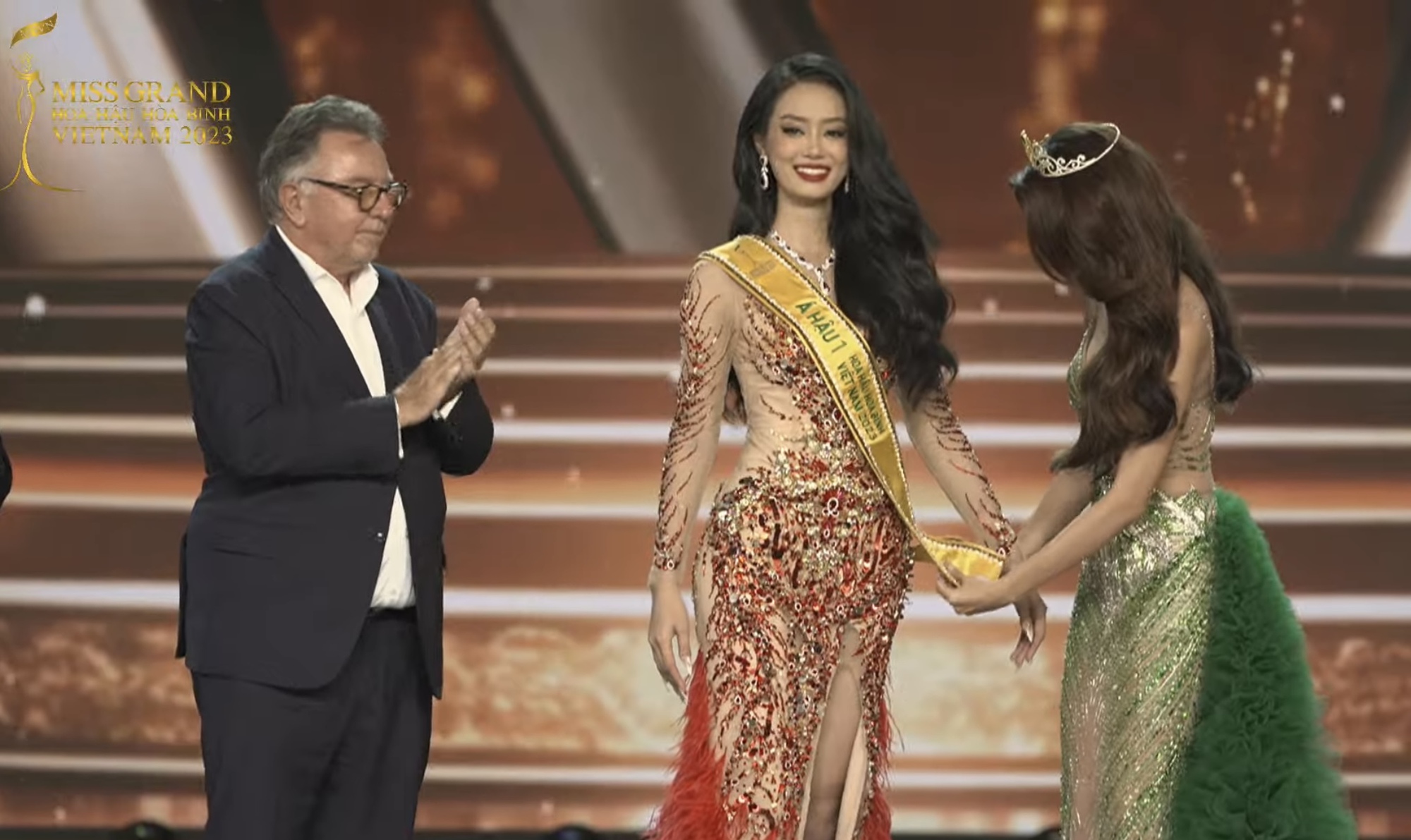 Lê Hoàng Phương chính thức đăng quang Miss Grand Vietnam 2023 - Ảnh 4.