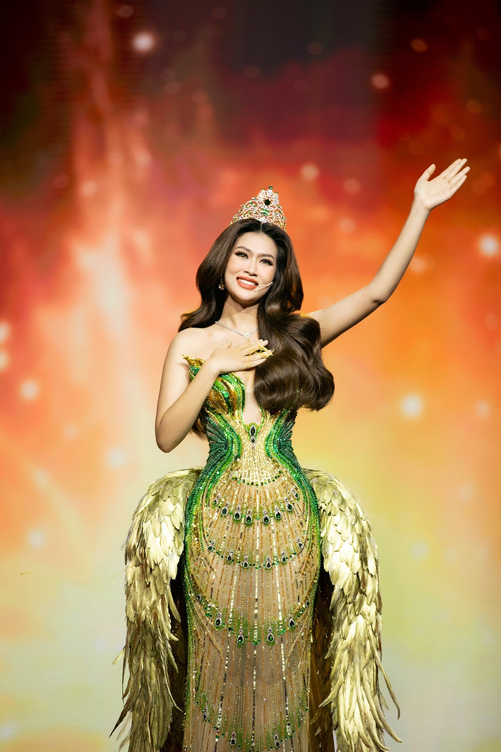 Lê Hoàng Phương chính thức đăng quang Miss Grand Vietnam 2023 - Ảnh 6.