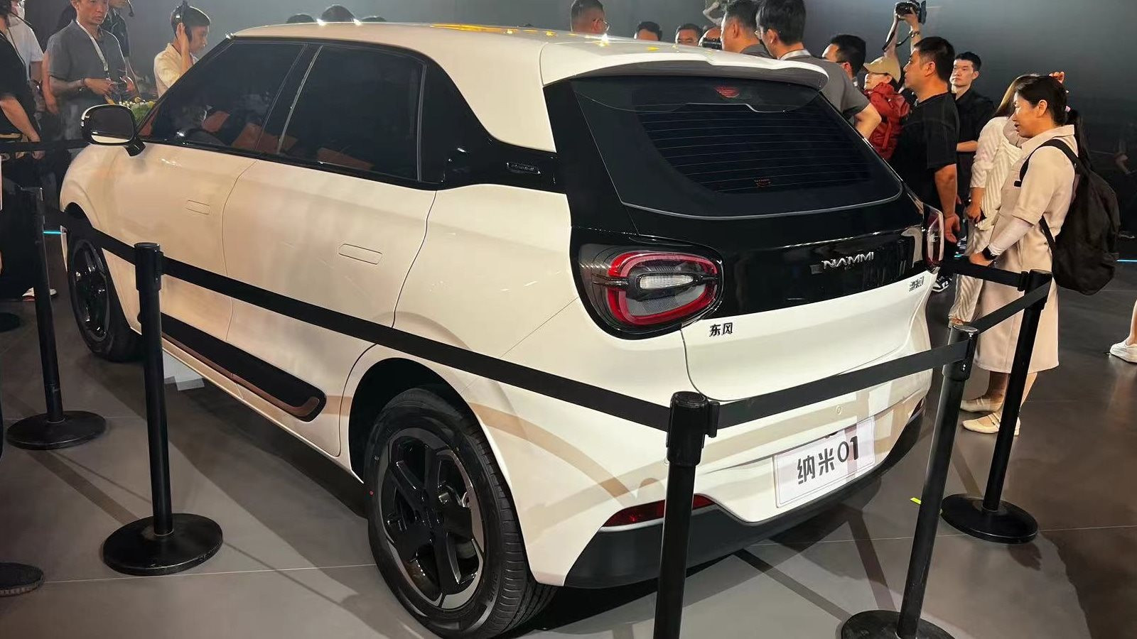 'Ông trùm' xe tải tại Việt Nam đổ bộ thị trường ô tô điện cỡ nhỏ: mẫu hatchback sạc 8 phút đi được 200 km, đối thủ cạnh tranh với VinFast VF 3 - Ảnh 3.