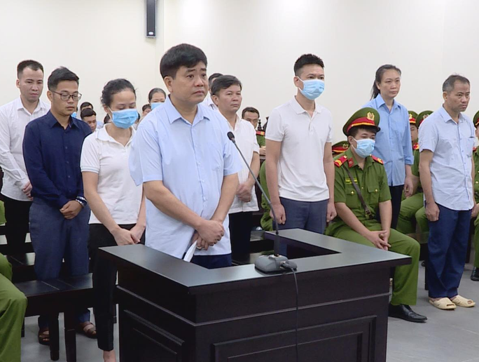 Cựu chủ tịch Hà Nội Nguyễn Đức Chung sẽ bị tuyên bao nhiều năm tù? - Ảnh 1.