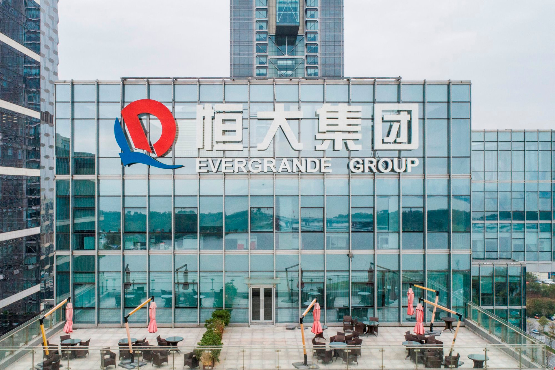 Buồn của Evergrande: Cổ phiếu giảm gần 90% ngay trong phiên đầu giao dịch trở lại, trùm BĐS tỷ USD ngày nào giờ vốn hoá vỏn vẹn 586 triệu USD - Ảnh 1.