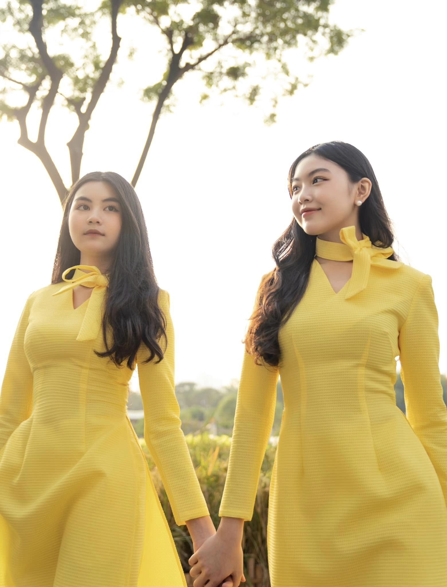 Vẻ đẹp đối lập của hai con gái Quyền Linh: Em kiêu sa, chị ngọt ngào như Hoa hậu - Ảnh 2.