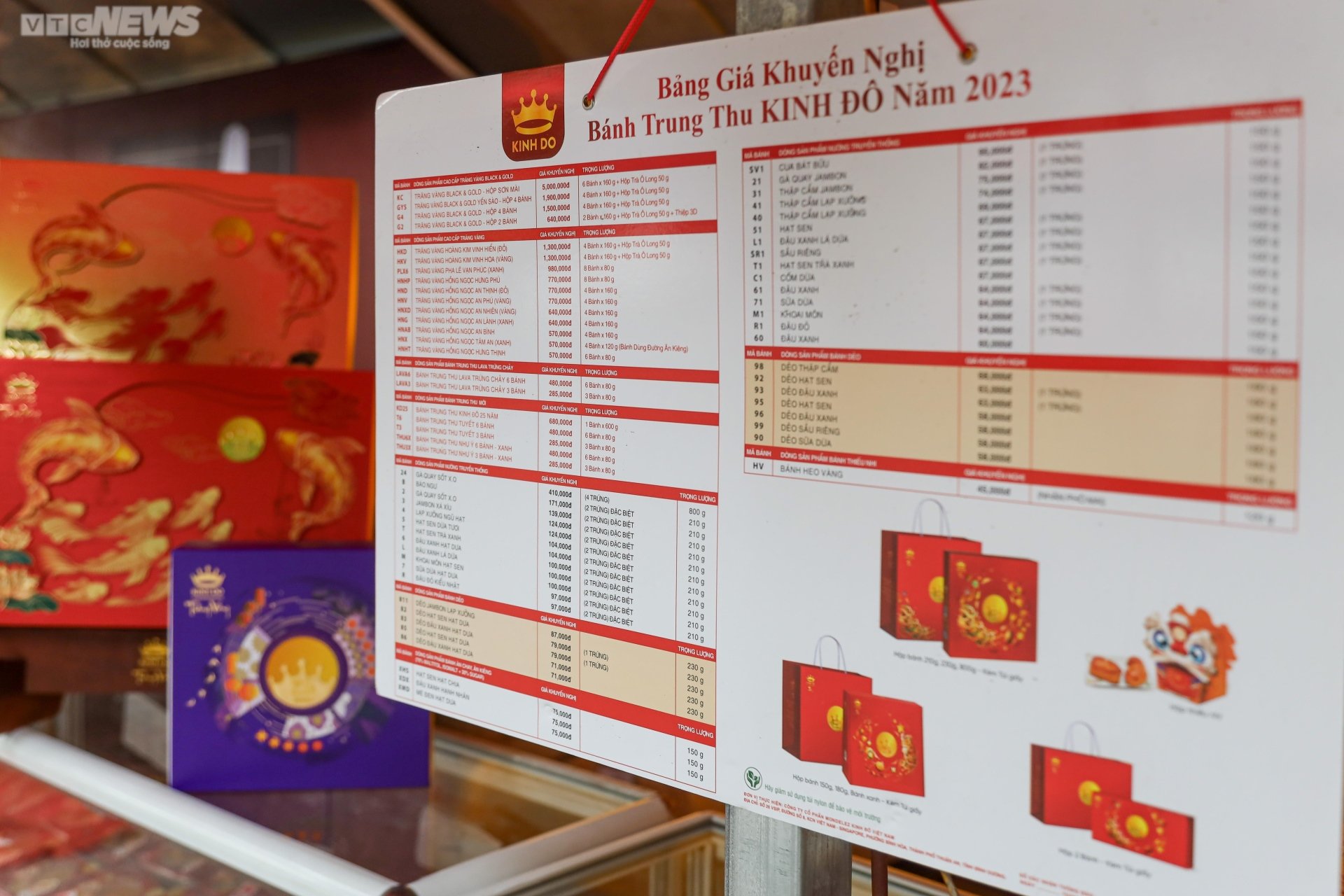 Thị trường bánh Trung thu Hà Nội: Nơi xếp hàng chờ, nơi vắng bóng khách mua - Ảnh 12.