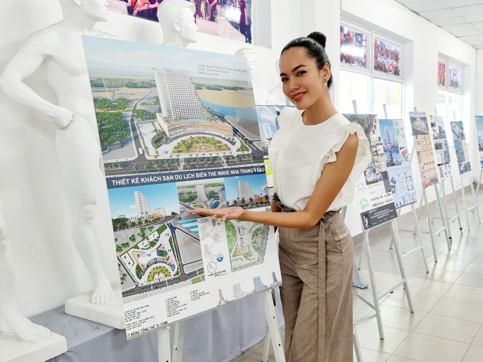 Tân Hoa hậu Lê Hoàng Phương khi làm kiến trúc sư: Giản dị đi công trình, lên đồ chuẩn dáng CEO - Ảnh 6.