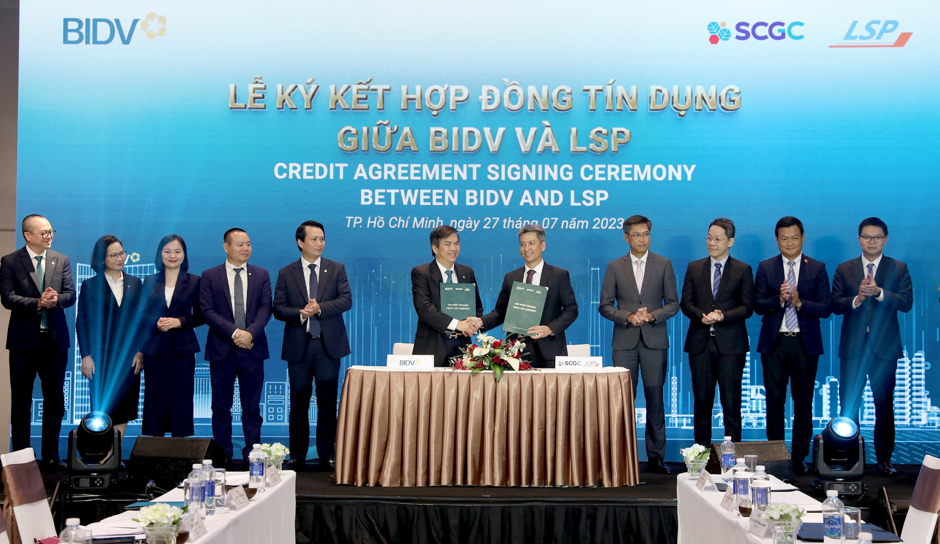 BIDV và LSP ký kết hợp đồng tín dụng hạn mức 200 triệu USD - Ảnh 1. BIDV và LSP ký kết hợp đồng tín dụng hạn mức 200 triệu USD - Ảnh 1.