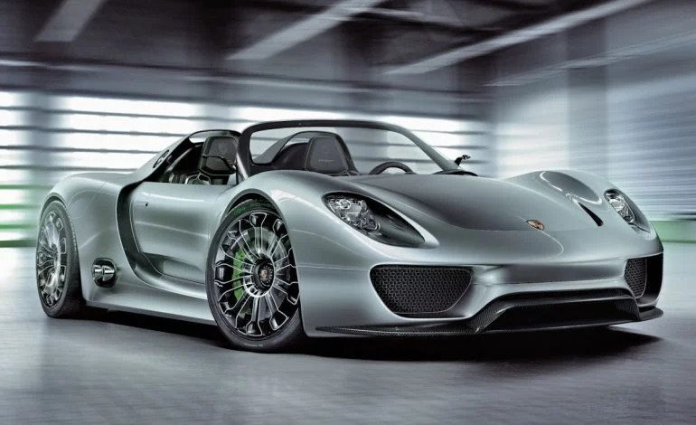 Hãng bay dùng siêu xe Porsche 35 tỷ để đưa đón hành khách: Không cần bay hạng nhất vẫn được tài xế riêng đến "rước" - Ảnh 2.