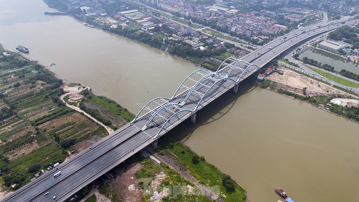 Mục sở thị cây cầu vòm thép nối liền huyện Đông Anh với quận Long Biên - Ảnh 4.