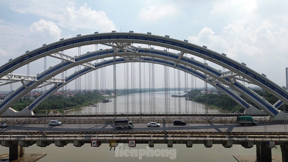 Mục sở thị cây cầu vòm thép nối liền huyện Đông Anh với quận Long Biên - Ảnh 10.