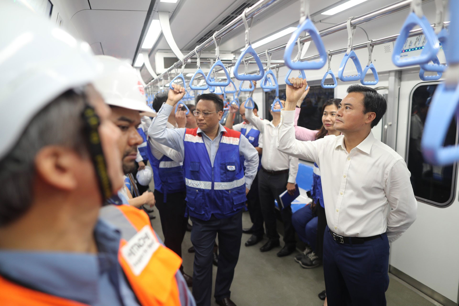 Metro số 1 chính thức sang trang - Ảnh 2.