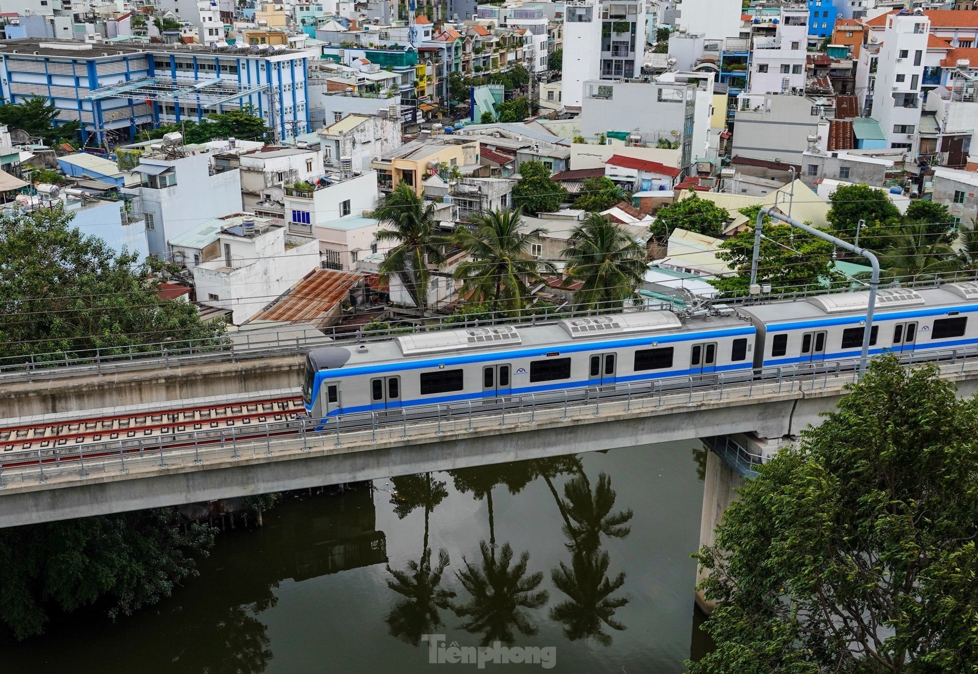 Những cung đường tàu Metro số 1 đi qua - Ảnh 6.