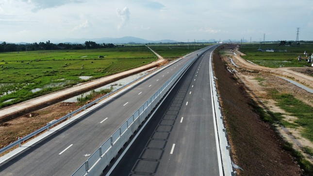 Thông tuyến cao tốc Quốc lộ 45- Nghi Sơn, rút ngắn thời gian đi từ Hà Nội về Nghệ An - Ảnh 1.