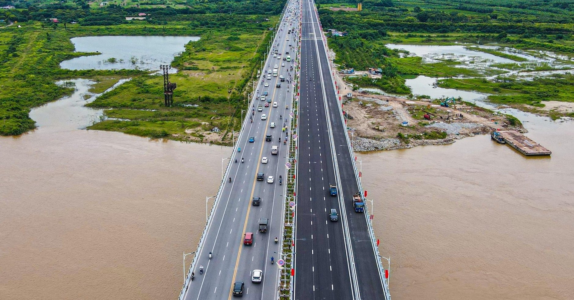 Khánh thành 2 cây cầu lớn hơn 3.000 tỷ ở Hà Nội và Vĩnh Phúc - Ảnh 1.