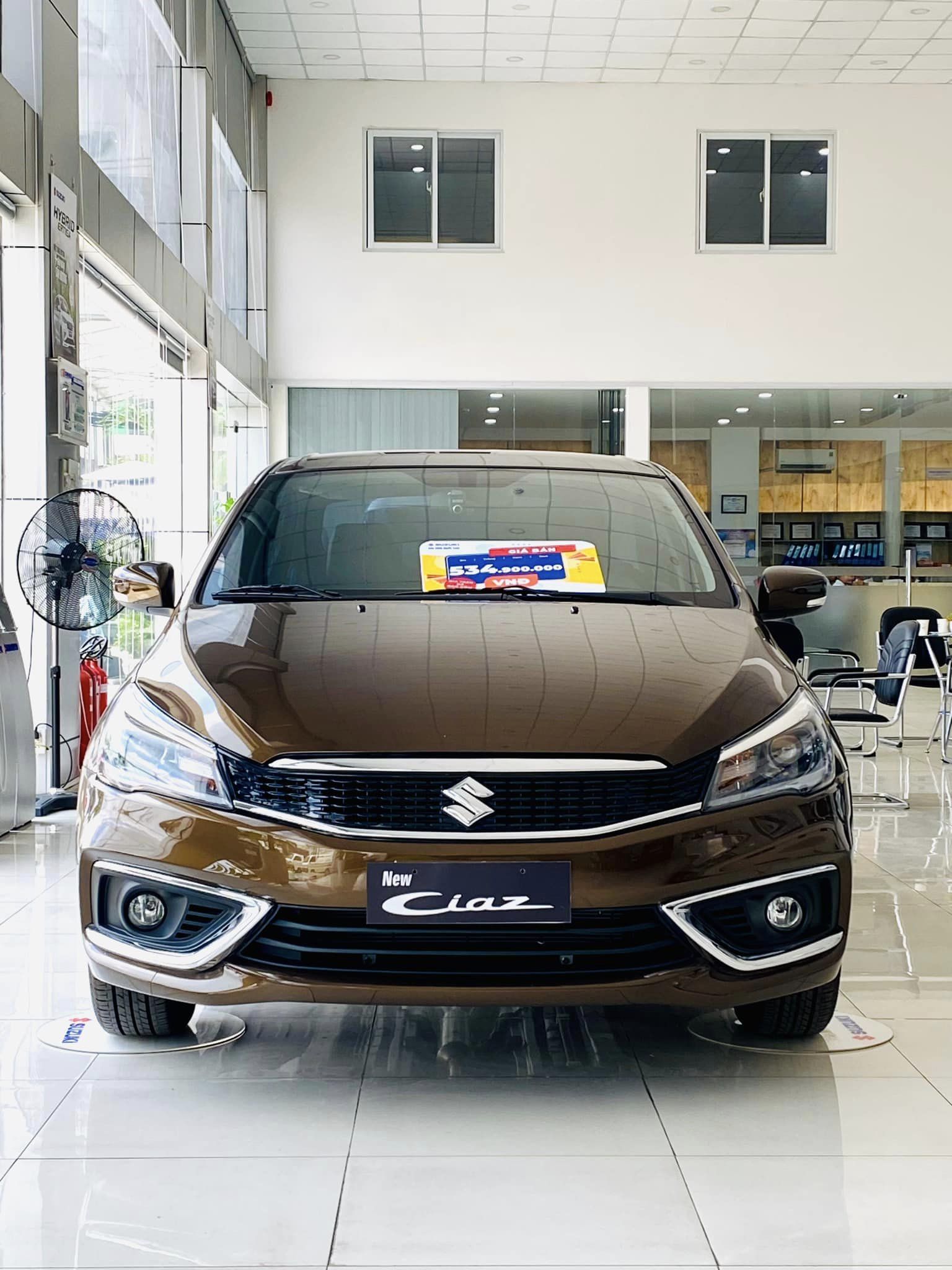 Đại lý xả kho Suzuki Ciaz giảm kỷ lục 120 triệu đồng, giá thực tế rẻ hơn i10 và Morning bản cao cấp - Ảnh 2.