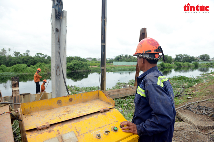 Dồn lực thi công dự án xây dựng hạ tầng và cải tạo kênh Tham Lương - Bến Cát - rạch Nước Lên - Ảnh 12. Dồn lực thi công dự án xây dựng hạ tầng và cải tạo kênh Tham Lương - Bến Cát - rạch Nước Lên - Ảnh 12.