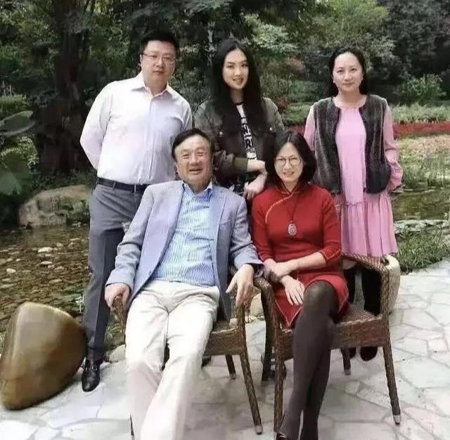 2 “công chúa Huawei” cùng là con gái tỷ phú nổi tiếng nhưng cuộc đời lại khác xa nhau: Tất cả đến từ sự giáo dục đối lập ngay từ nhỏ   - Ảnh 1.